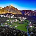 Castello Oda ve Kahvaltı 3*