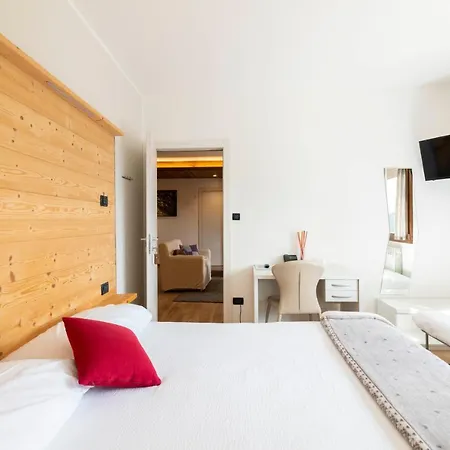 Castello فندق مبيت وإفطار Cimbergo