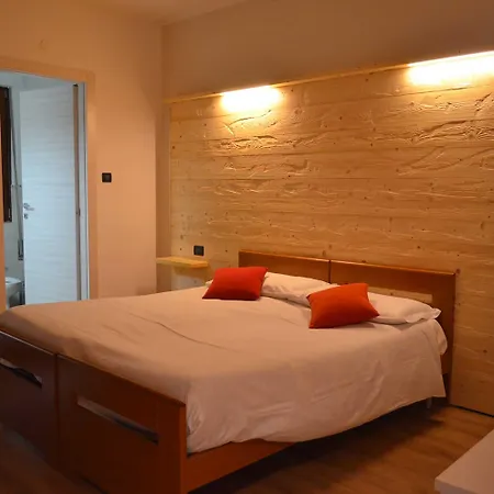 فندق مبيت وإفطار Castello Cimbergo