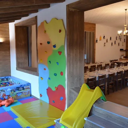 فندق مبيت وإفطار Castello Cimbergo