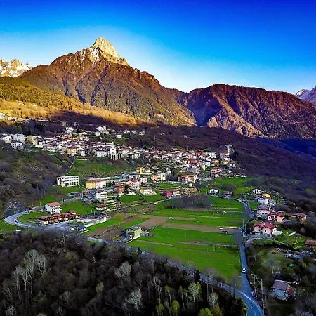 Castello فندق مبيت وإفطار 3*